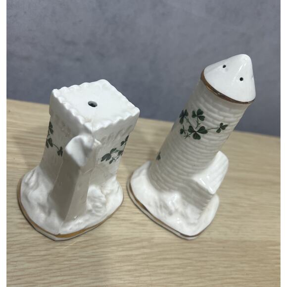 Vtg. Irish Castles, Shamrock Salt & Pepper Shakers Carrigaline Pottery Ireland - Picture 2 of 5